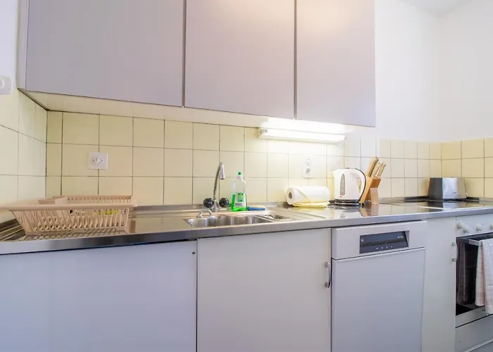 Apartman Viktoria B32 By *